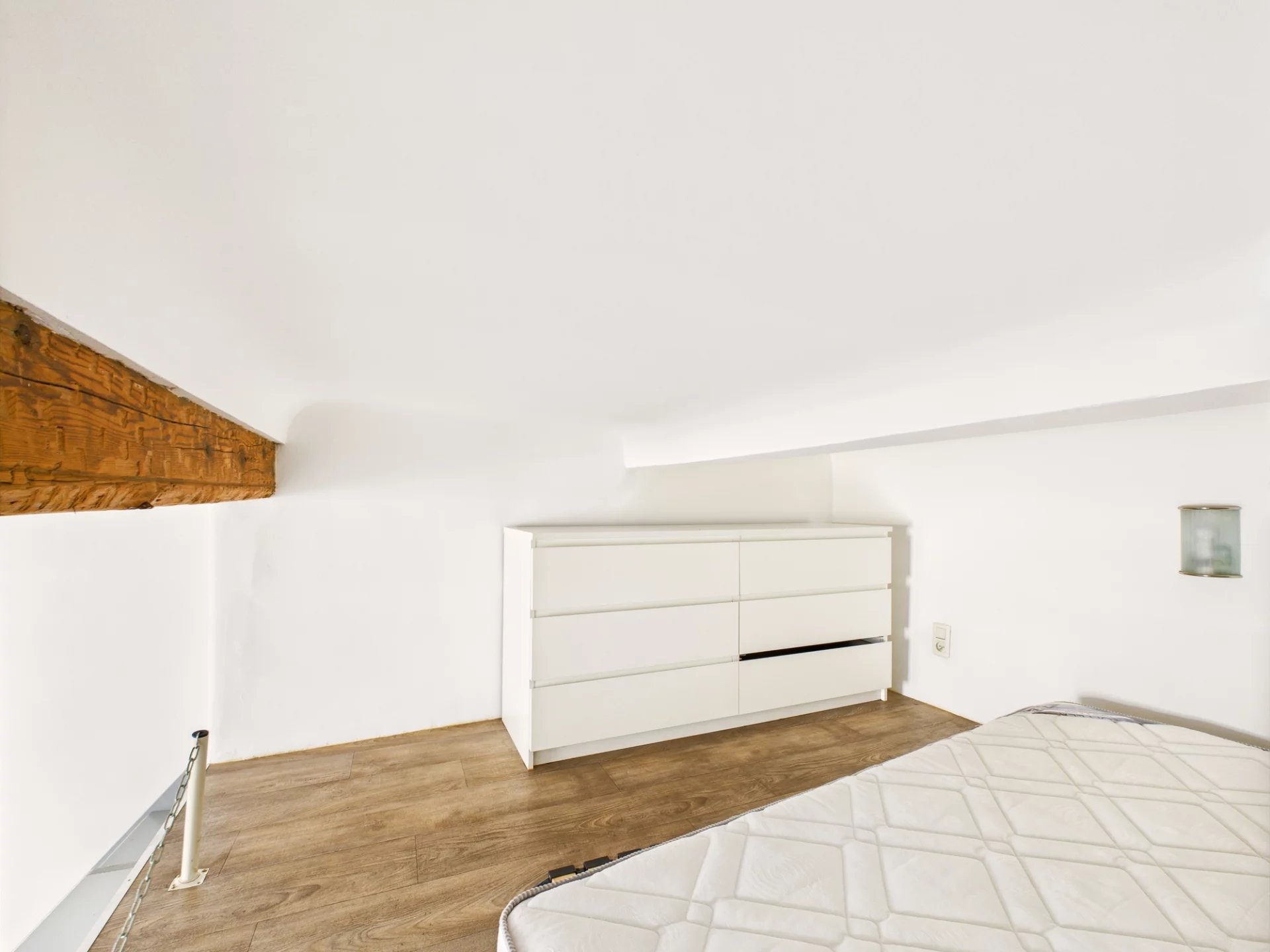 City-Center Studio with Mezzanine, Provence-Alpes-Côte d’Azur – France – BVI79123