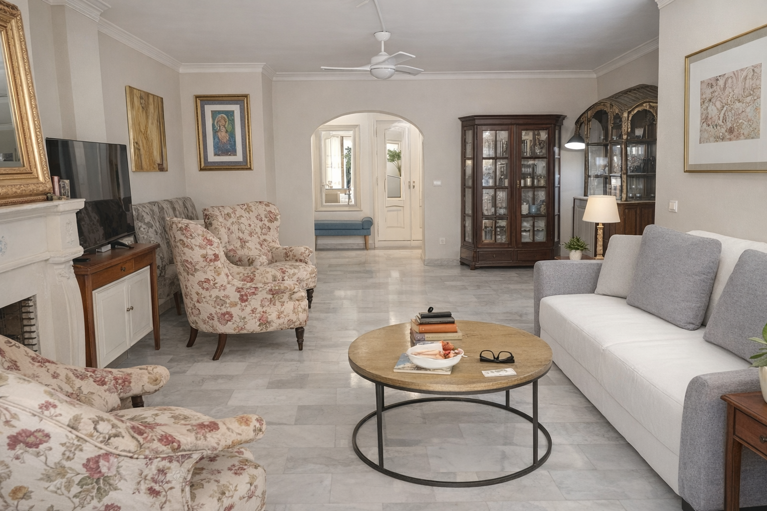 3 bedroom Apartment in Marbella, Malaga, Spain – 428-05159P