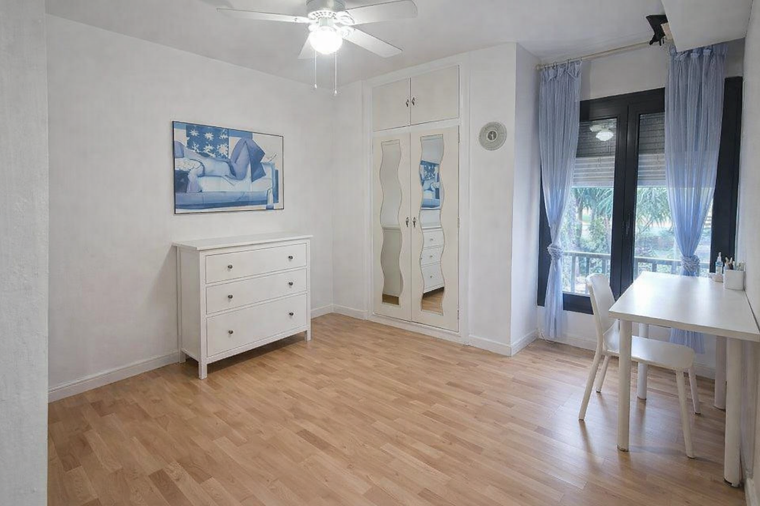 3 bedroom Apartment in Marbella, Malaga, Spain – 428-05159P