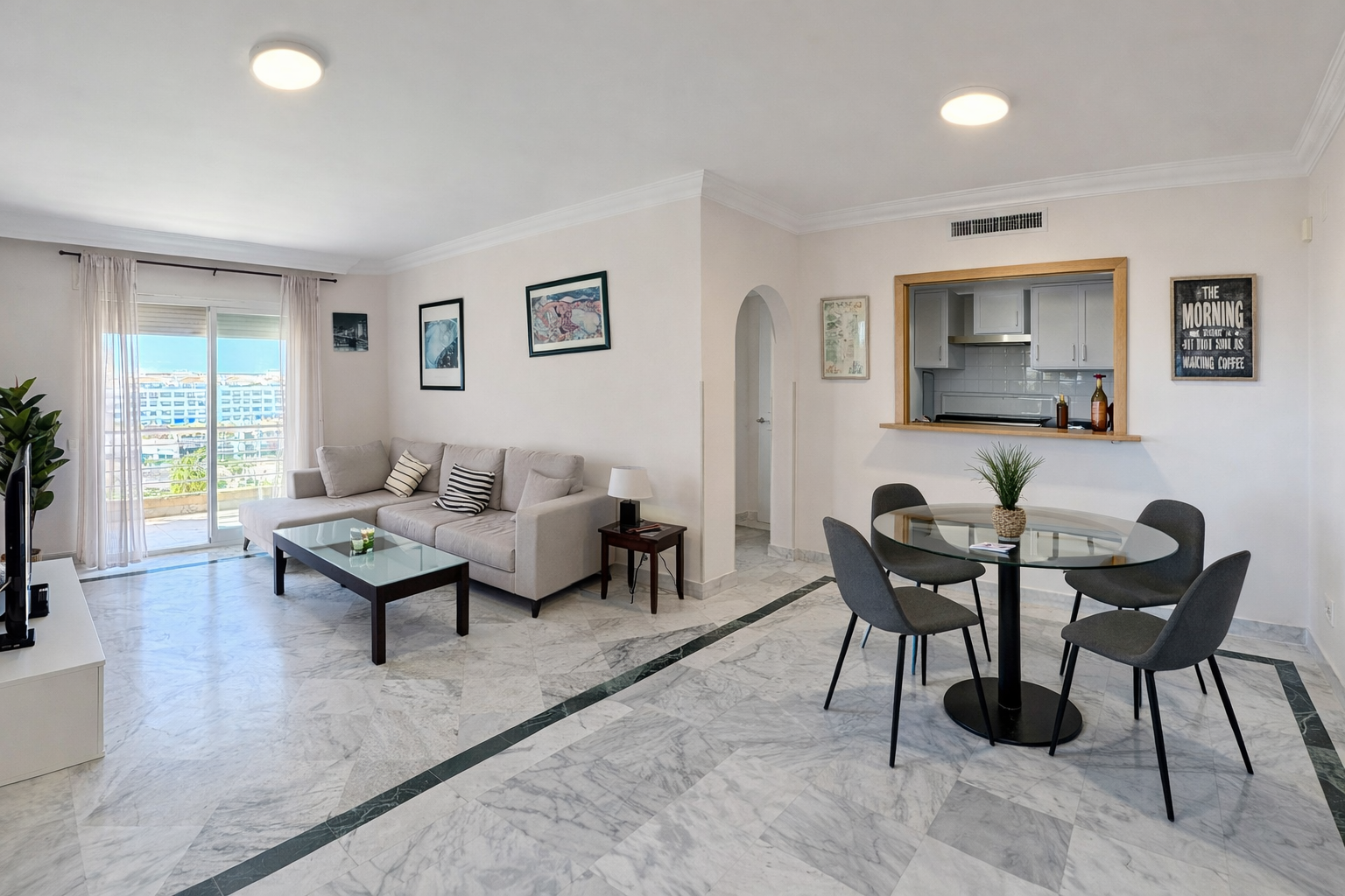 2 bedroom Apartment in Marbella, Malaga, Spain – 428-05160P