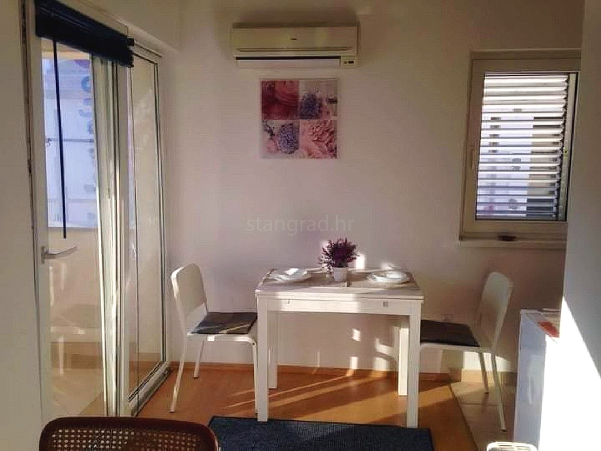 1 bedroom apartment in Novi Vinodolski, Croatia – 103584