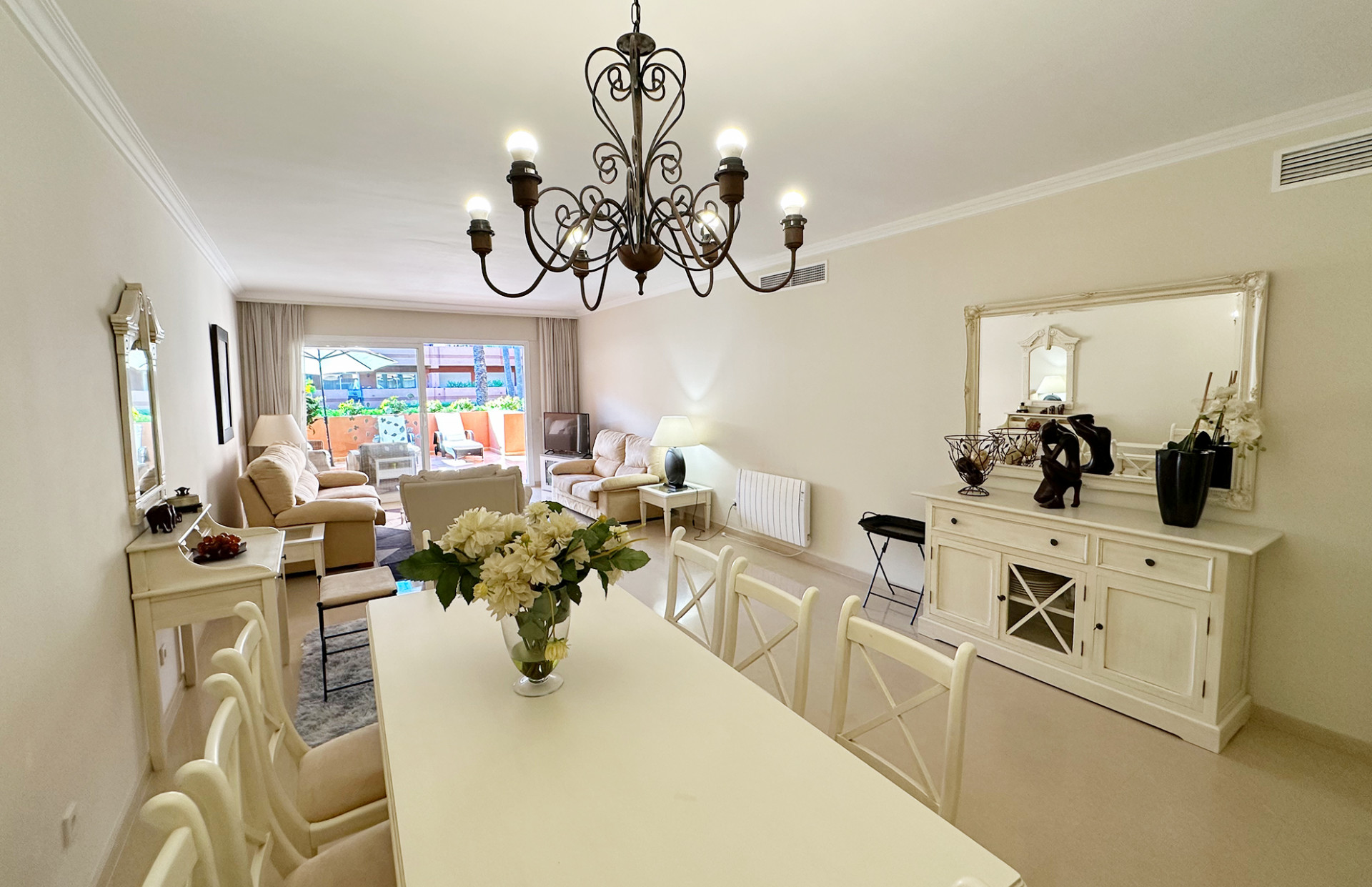 2 bedroom Ground Floor Apartment in Marbella, Malaga, Spain – 428-04213D