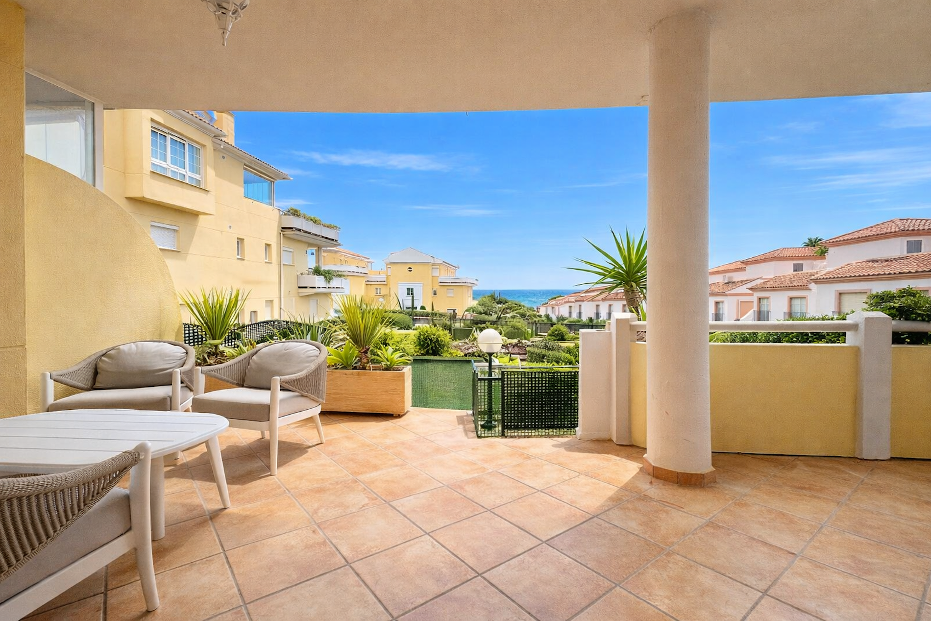 3 bedroom Apartment in Marbella, Malaga, Spain – 428-05123P