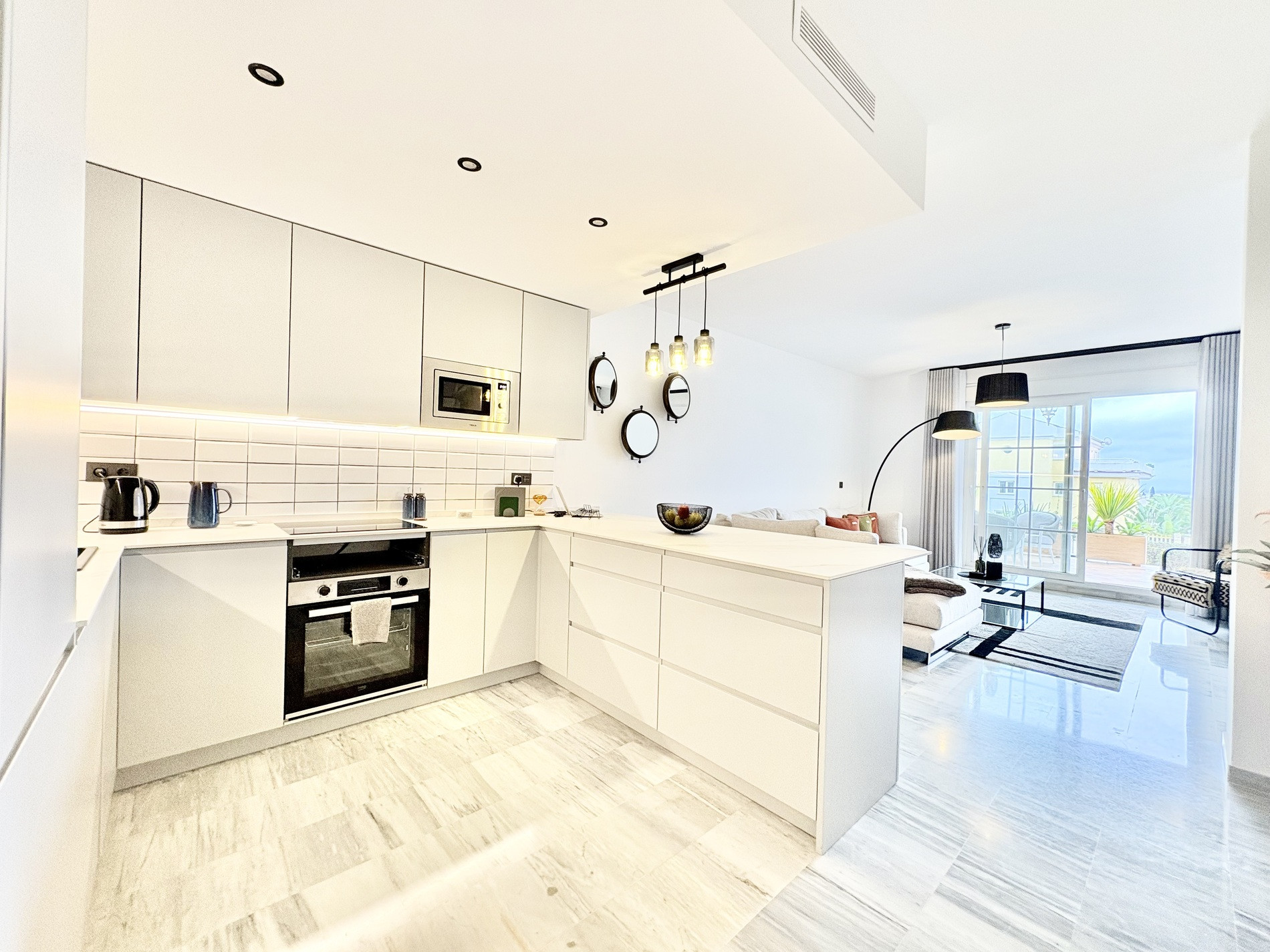 3 bedroom Apartment in Marbella, Malaga, Spain – 428-05123P