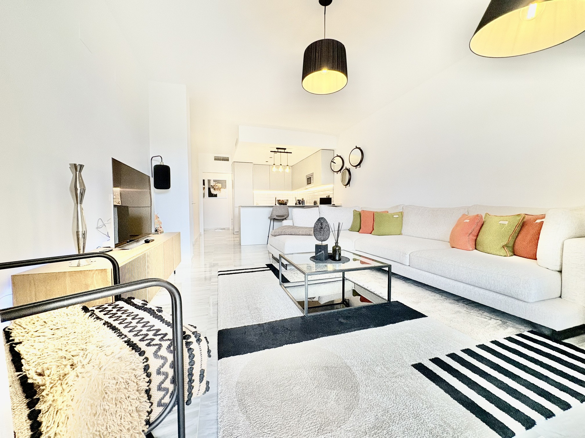 3 bedroom Apartment in Marbella, Malaga, Spain – 428-05123P