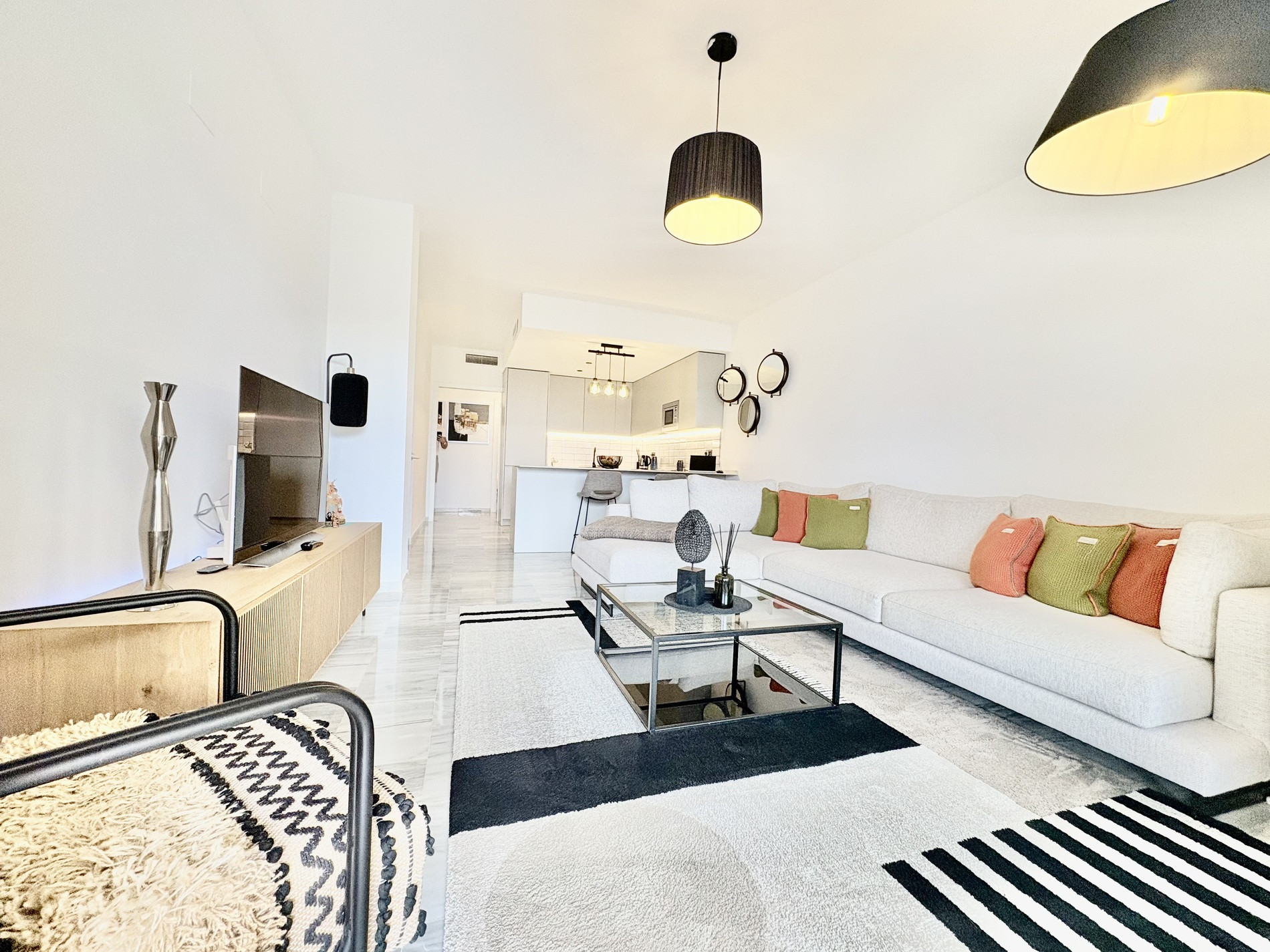 3 bedroom Apartment in Marbella, Malaga, Spain – 428-05123P