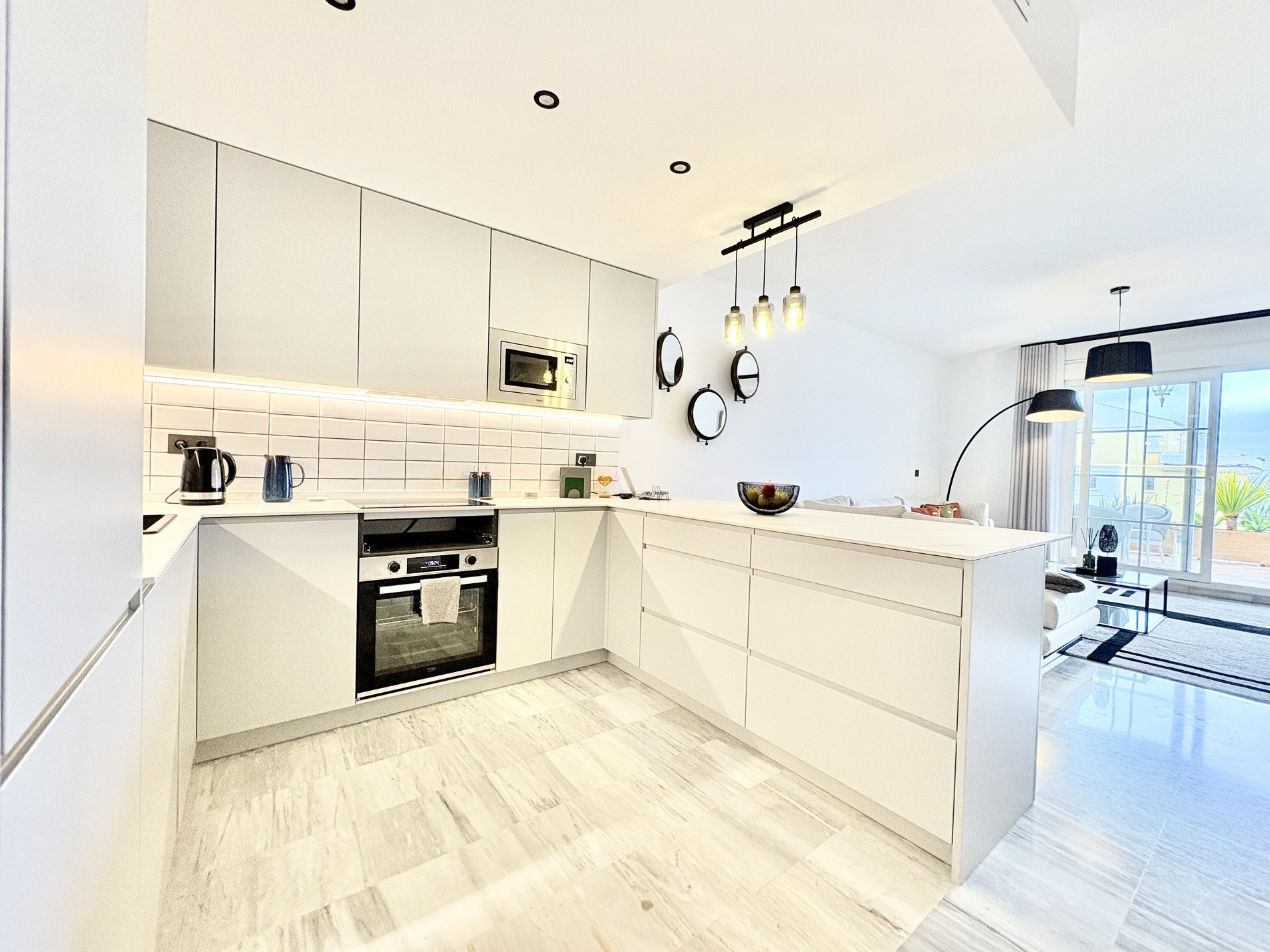 3 bedroom Apartment in Marbella, Malaga, Spain – 428-05123P