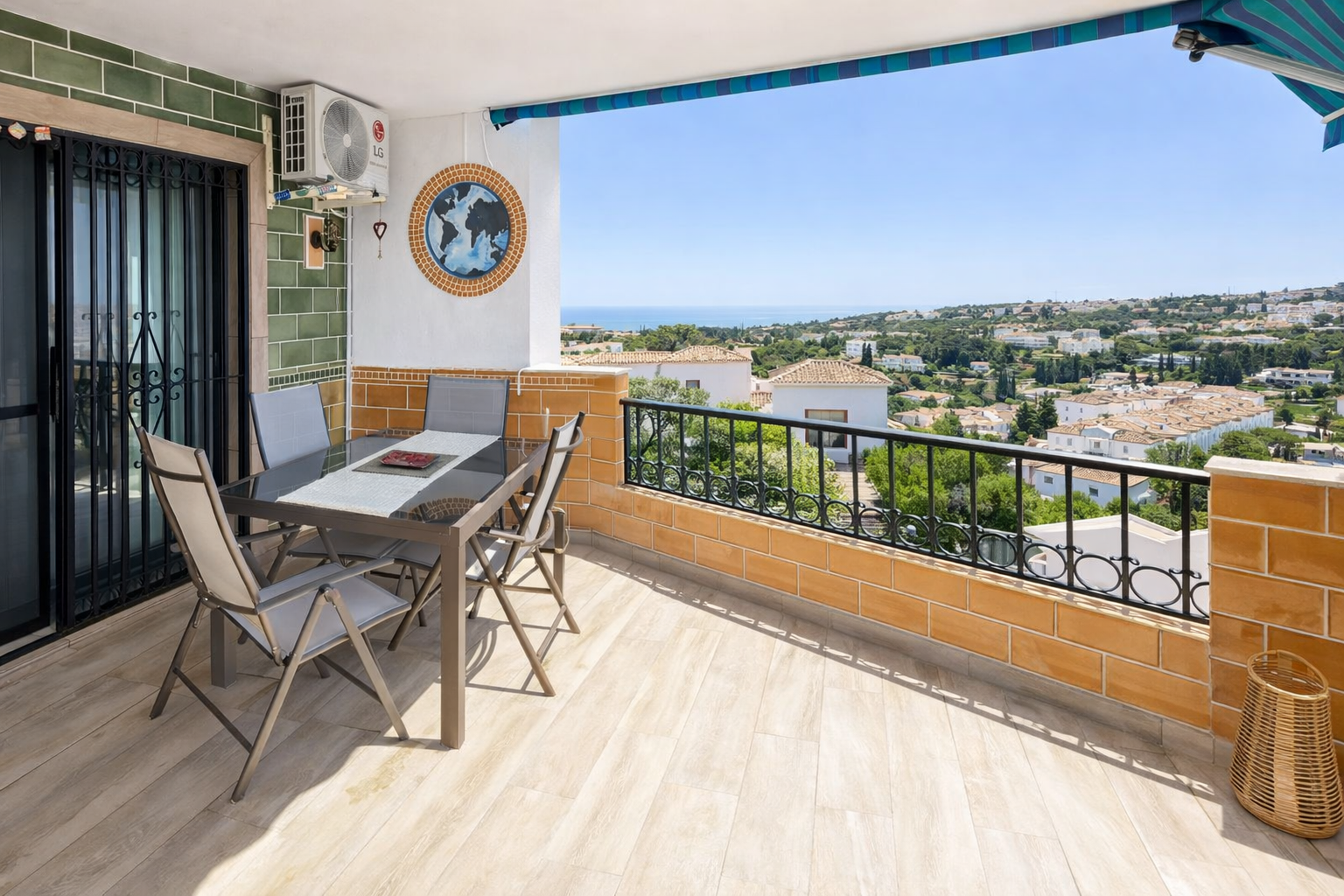 3 bedroom Semi Detached House in Mijas Costa, Malaga, Spain – 428-05171P