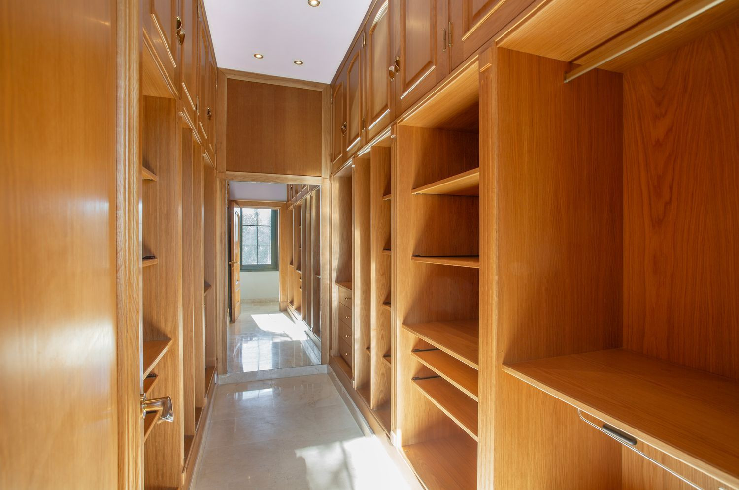 5 bedroom Villa in Mijas Costa, Malaga, Spain – 428-05173P