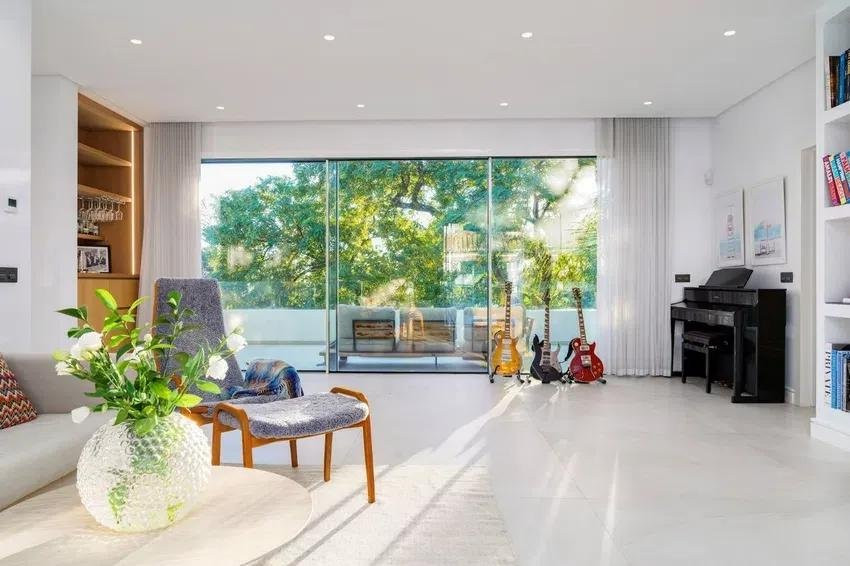 6 bedroom Villa in Marbella, Malaga, Spain – 428-05184P