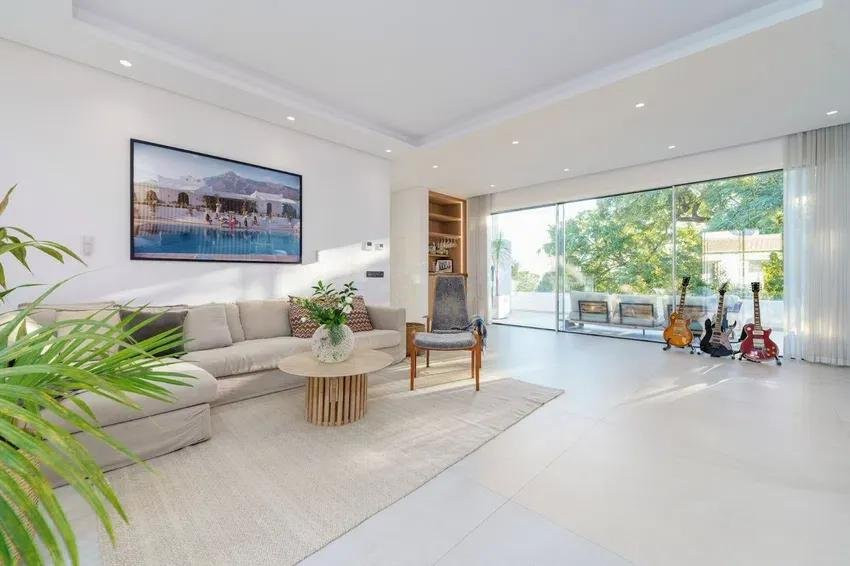 6 bedroom Villa in Marbella, Malaga, Spain – 428-05184P