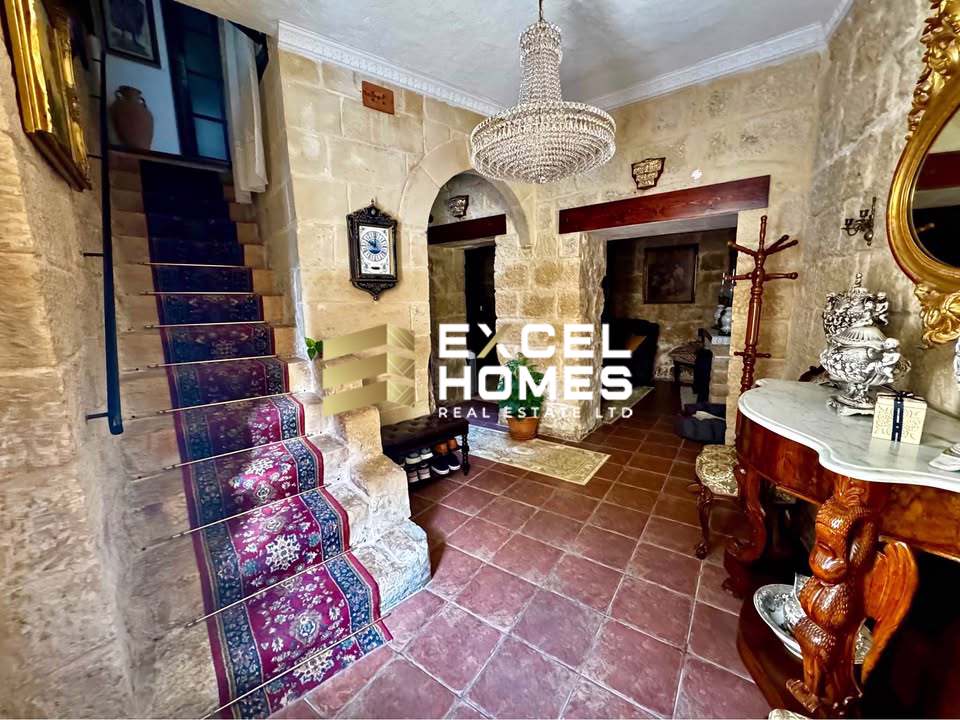 2 bedroom Character House in Qrendi, Malta – 66077