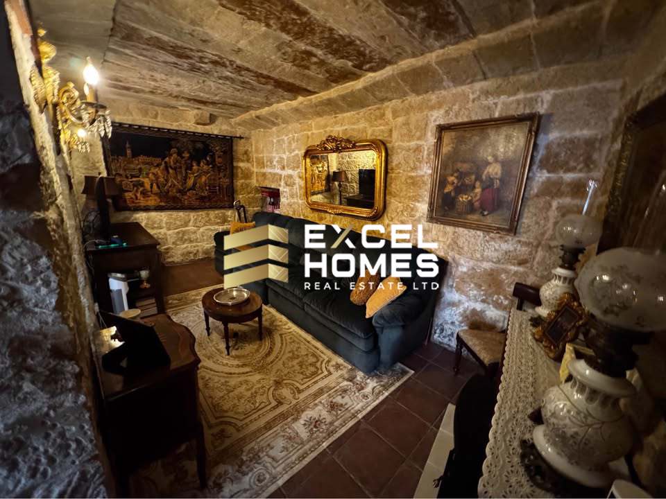 2 bedroom Character House in Qrendi, Malta – 66077