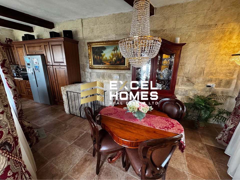 2 bedroom Character House in Qrendi, Malta – 66077