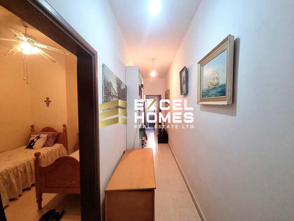 3 bedroom Apartment in Xlendi, Malta – 66035