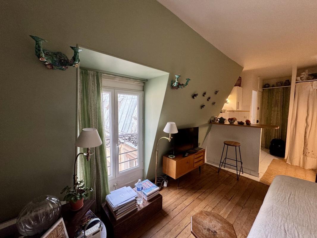 studio in Paris 10eme Arrondissement, Paris, France