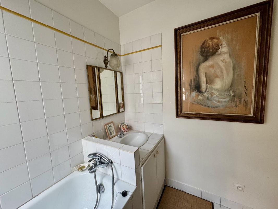 studio in Paris 10eme Arrondissement, Paris, France