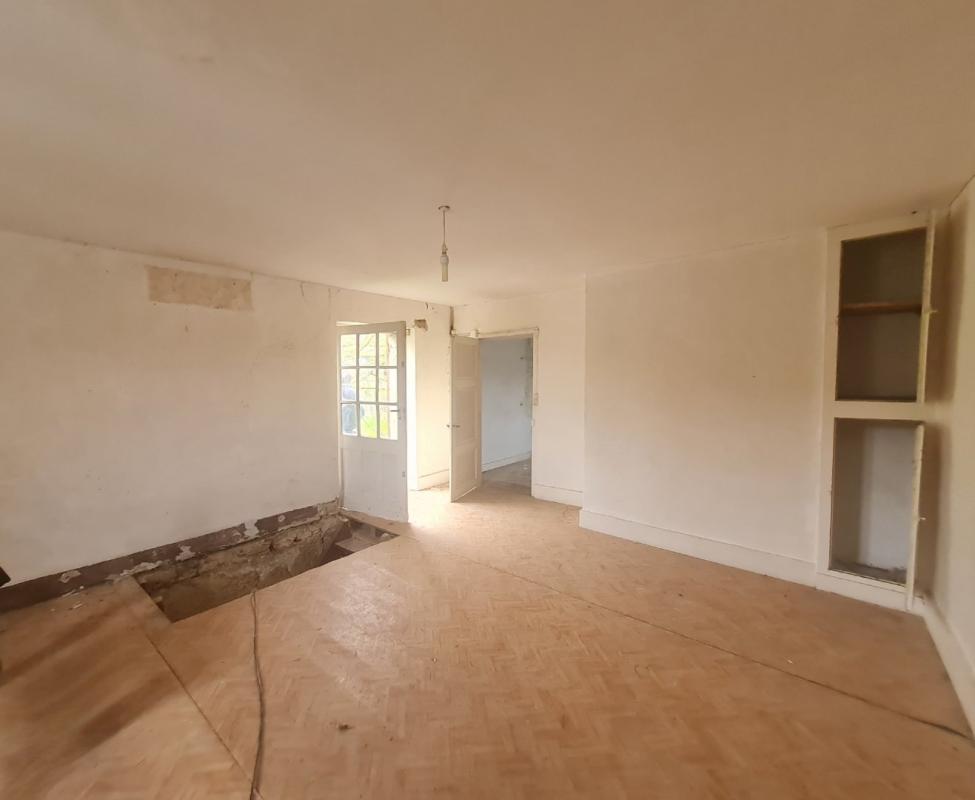 2 bedroom maison a renover in Pouy Roquelaure, Gers, France