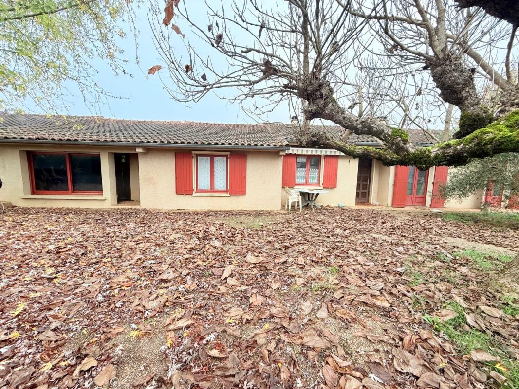 5 bedroom maison in Pradines, Lot, France