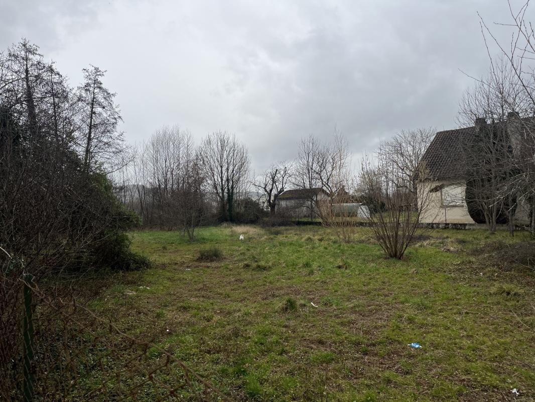 terrain in Saint Cere, Lot, France