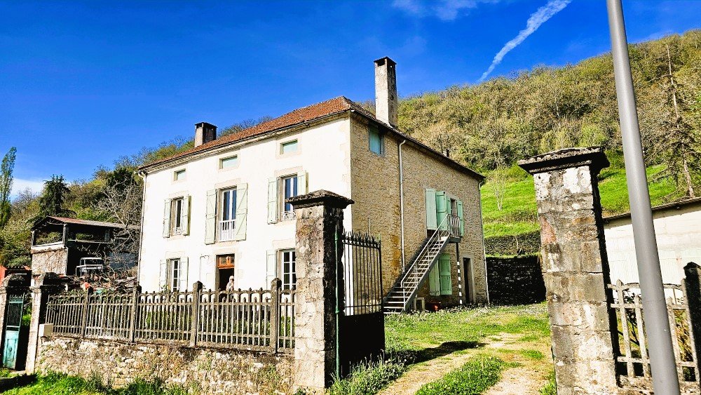 5 bedroom demeure in Caylus, Tarn-et-Garonne, France