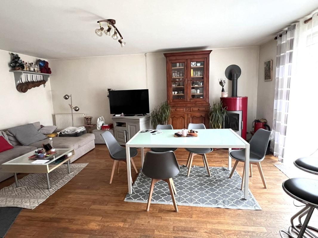 6 bedroom maison en pierres in 20 Mn Ouest De Figeac, Lot, France