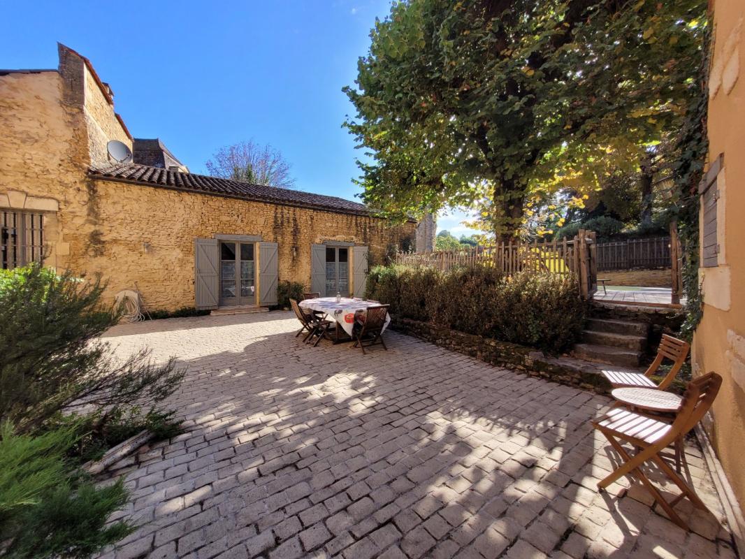 6 bedroom maison in Sainte Alvere, Dordogne, France