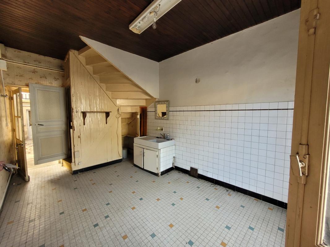 5 bedroom maison in Breuilh, Dordogne, France