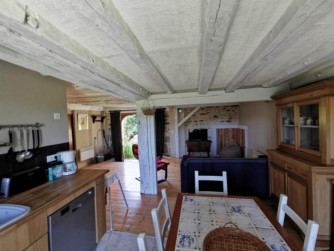 12 bedroom longere in Figeac, Lot, France