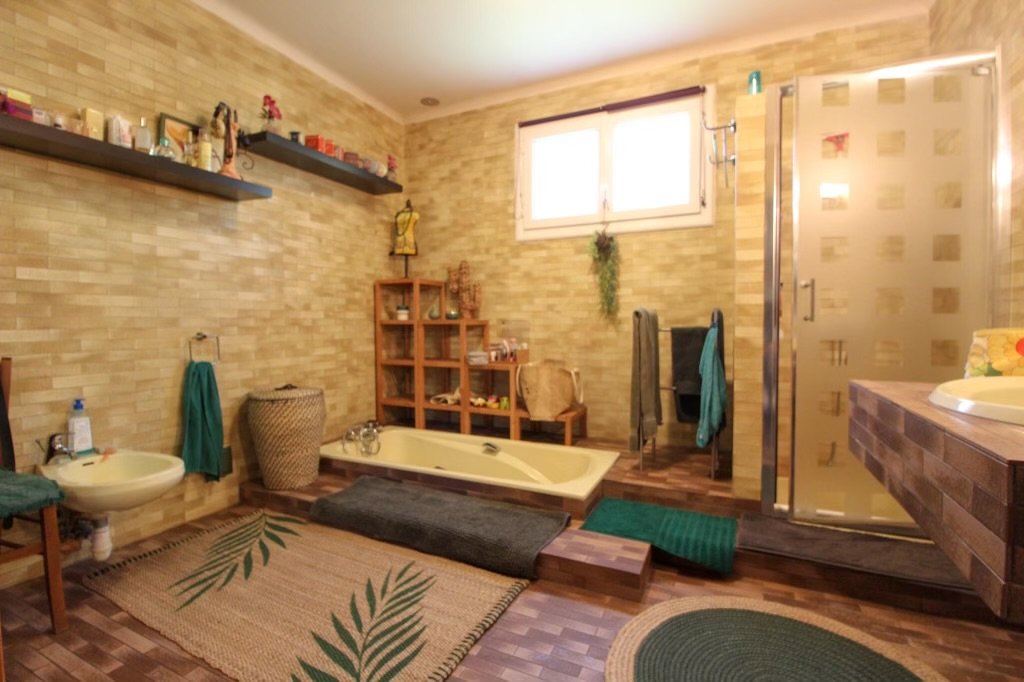 3 bedroom maison in Saint Affrique, Aveyron, France