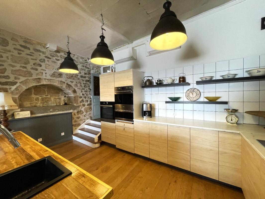 3 bedroom maison in Mur De Barrez, Aveyron, France