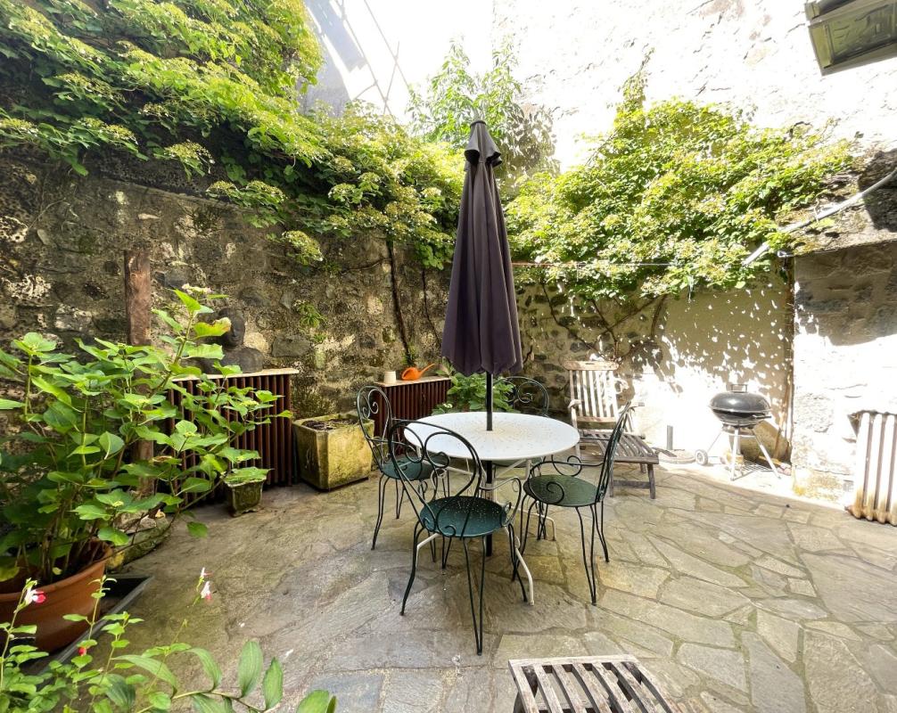 3 bedroom maison in Mur De Barrez, Aveyron, France