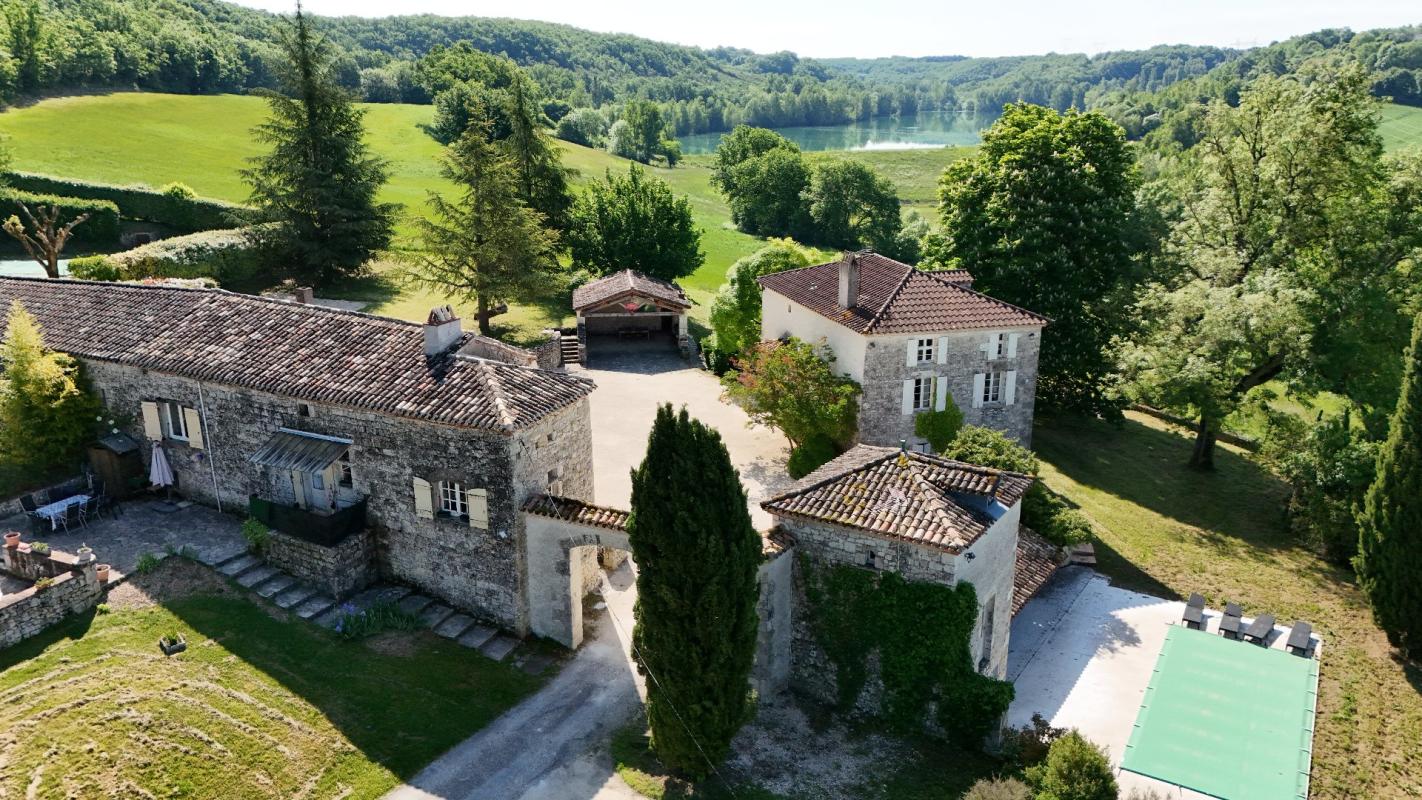 14 bedroom demeure in Roquecor, Tarn-et-Garonne, France