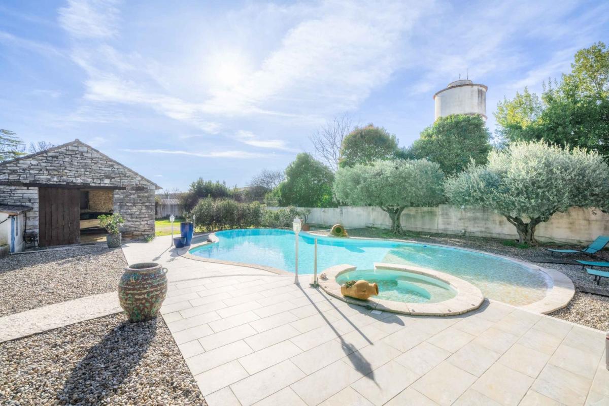 3 bedroom maison en pierres in Uzes, Gard, France