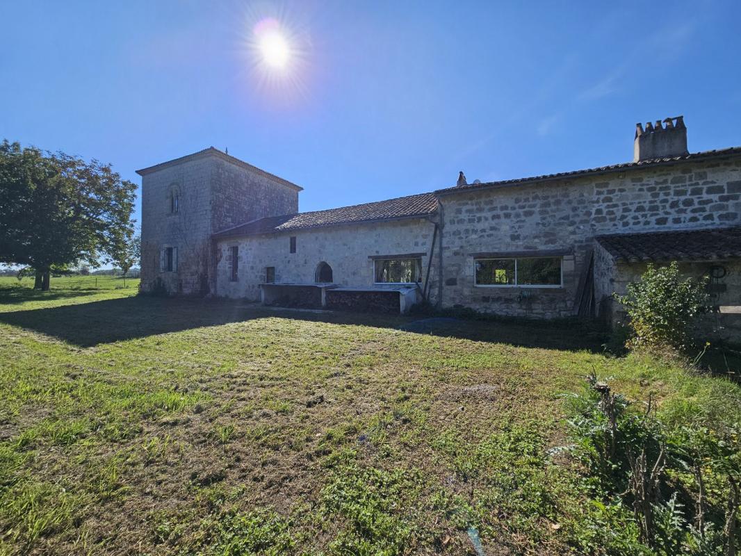 10 bedroom maison in Nerac, Lot-et-Garonne, France