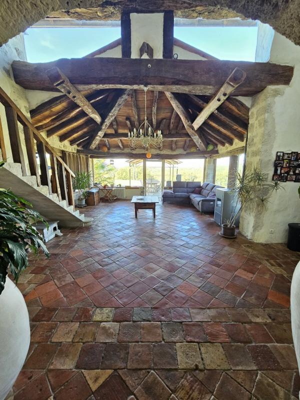 10 bedroom maison in Nerac, Lot-et-Garonne, France