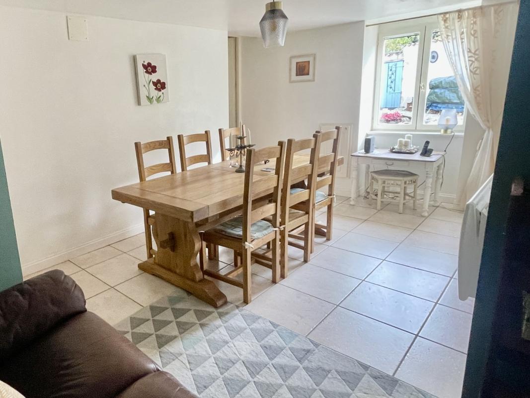 2 bedroom maison in Bresdon, Charente-Maritime, France