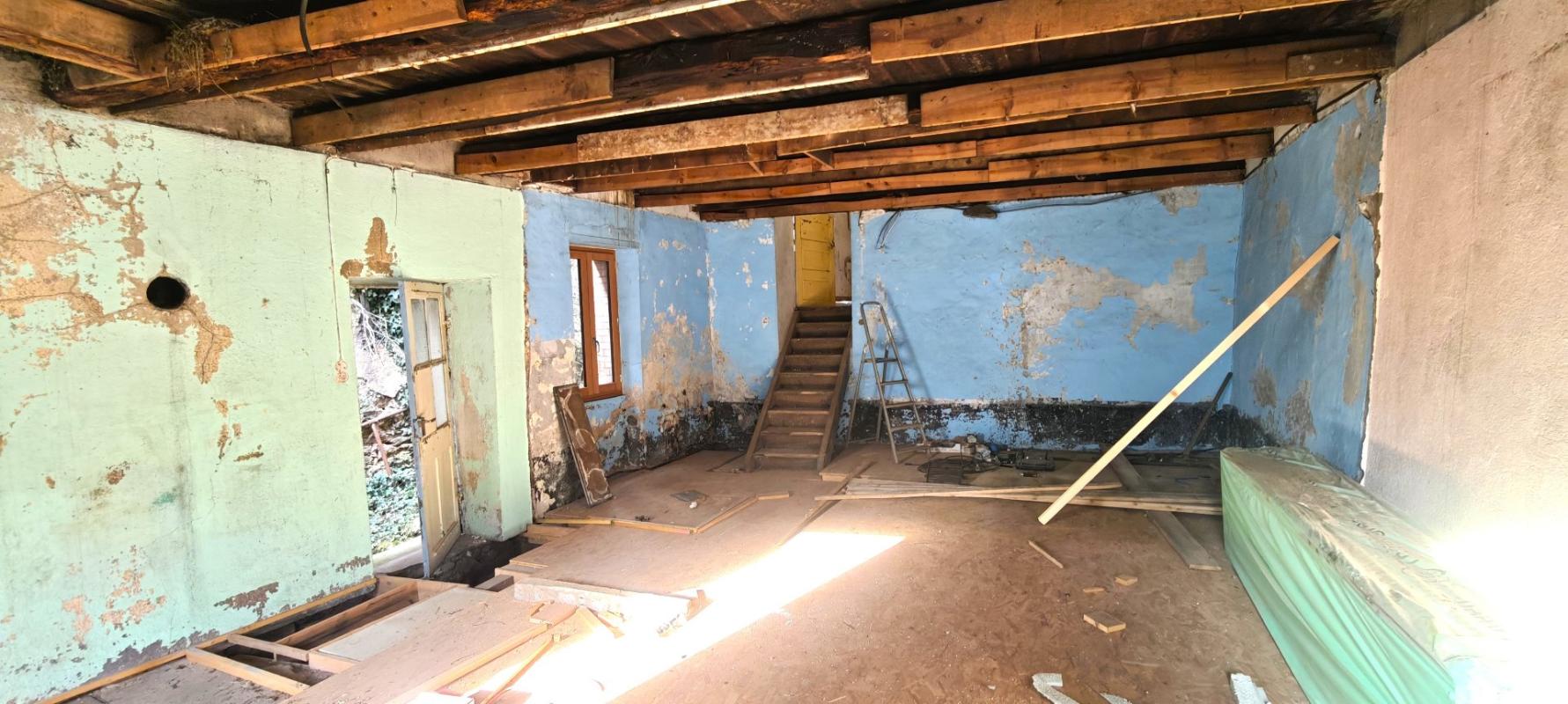 2 bedroom maison a renover in Livinhac Le Haut, Aveyron, France