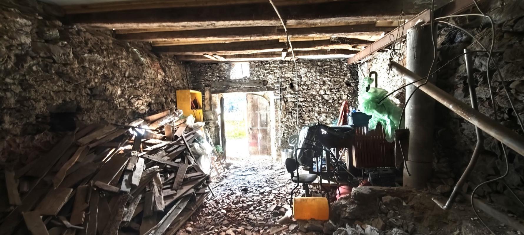 2 bedroom maison a renover in Livinhac Le Haut, Aveyron, France