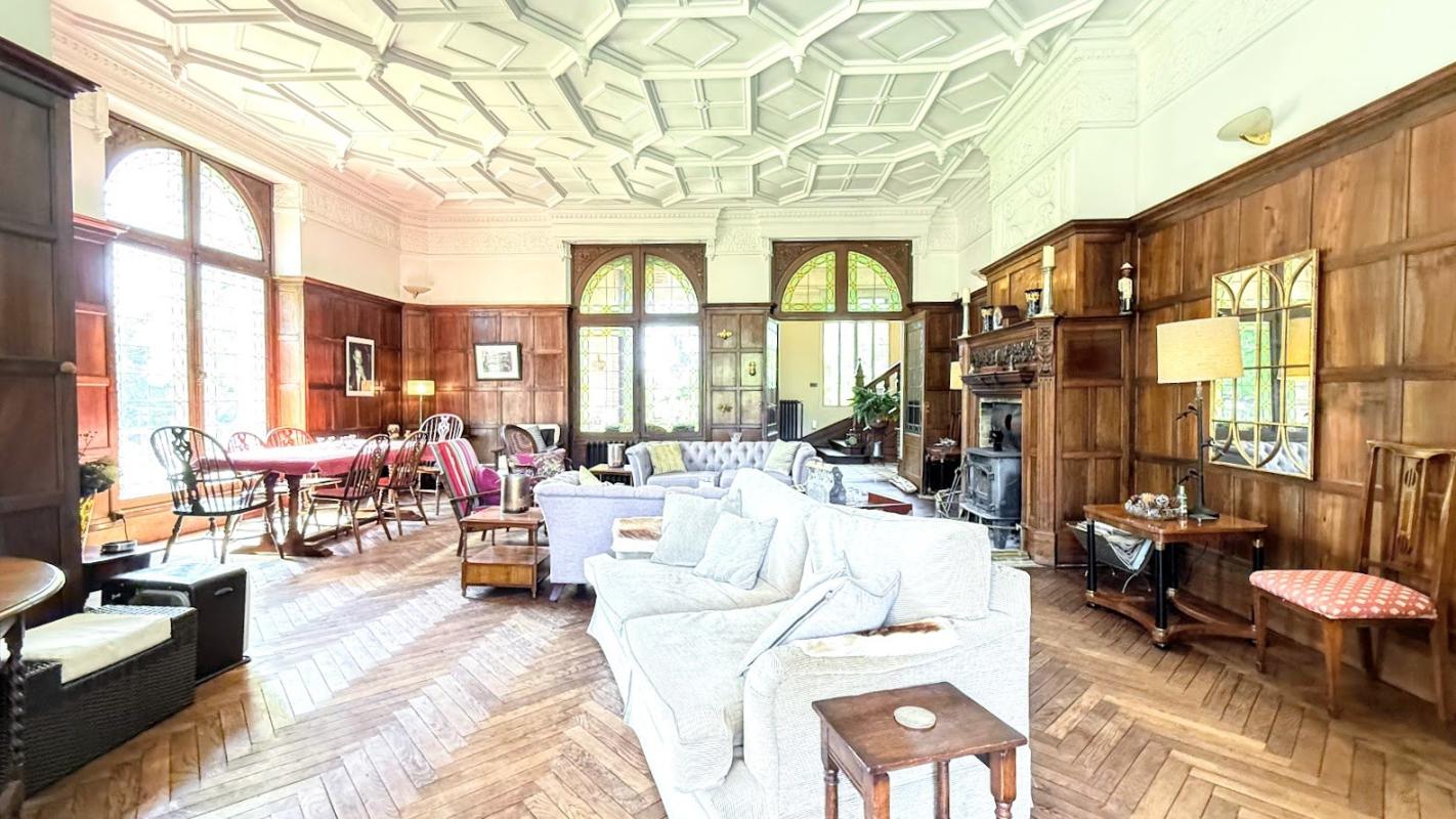 8 bedroom chateau in Montauban, Tarn-et-Garonne, France