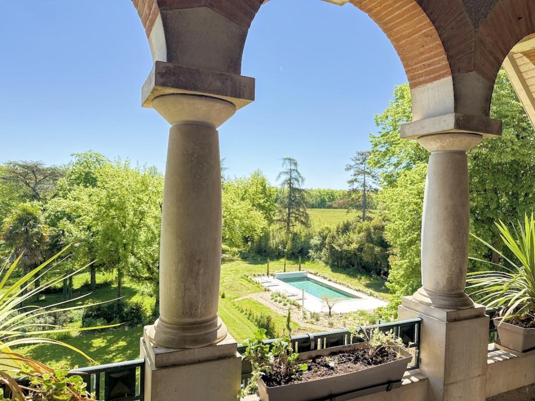 8 bedroom chateau in Montauban, Tarn-et-Garonne, France