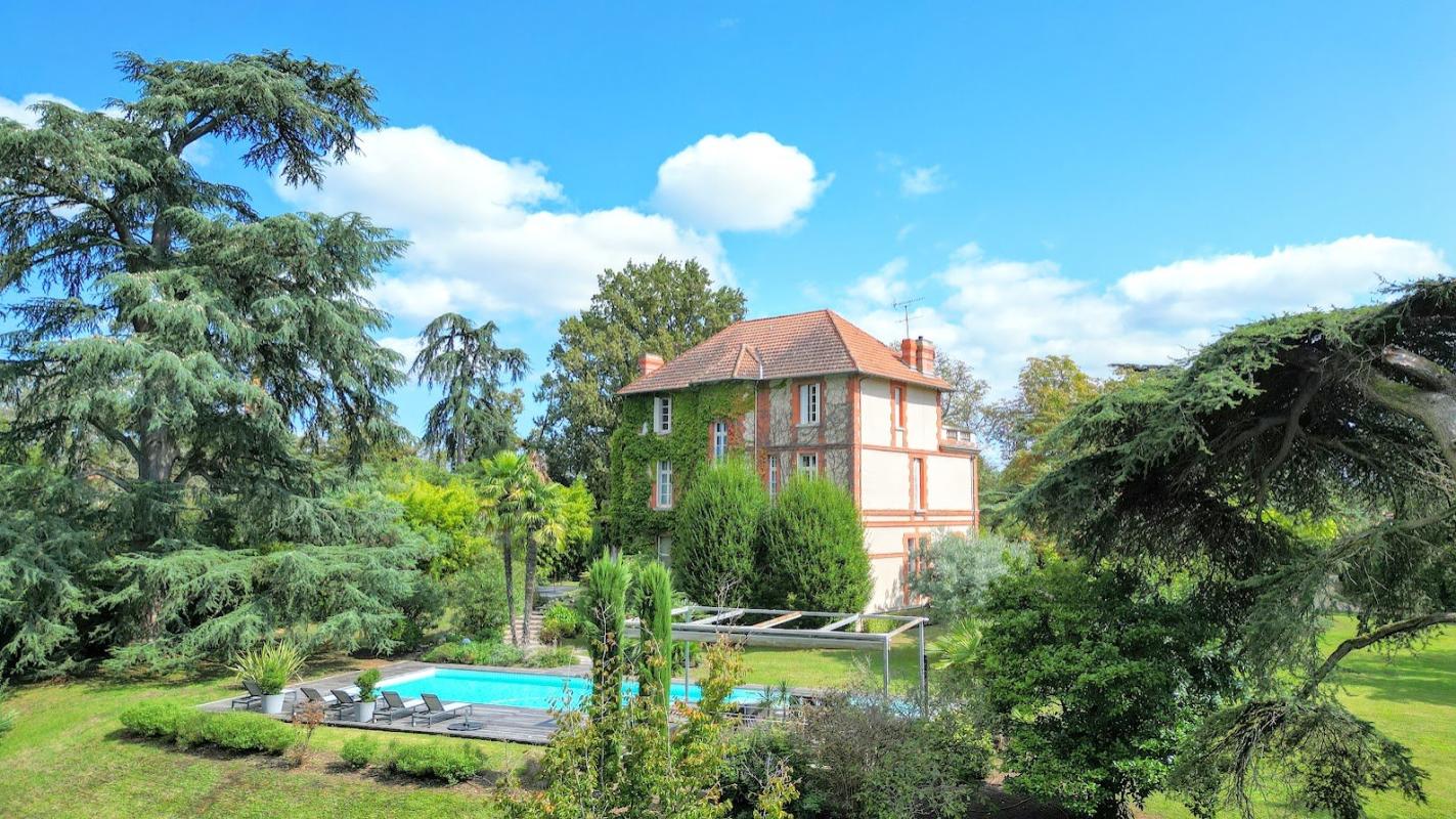 6 bedroom maison de maitre in Montauban, Tarn-et-Garonne, France