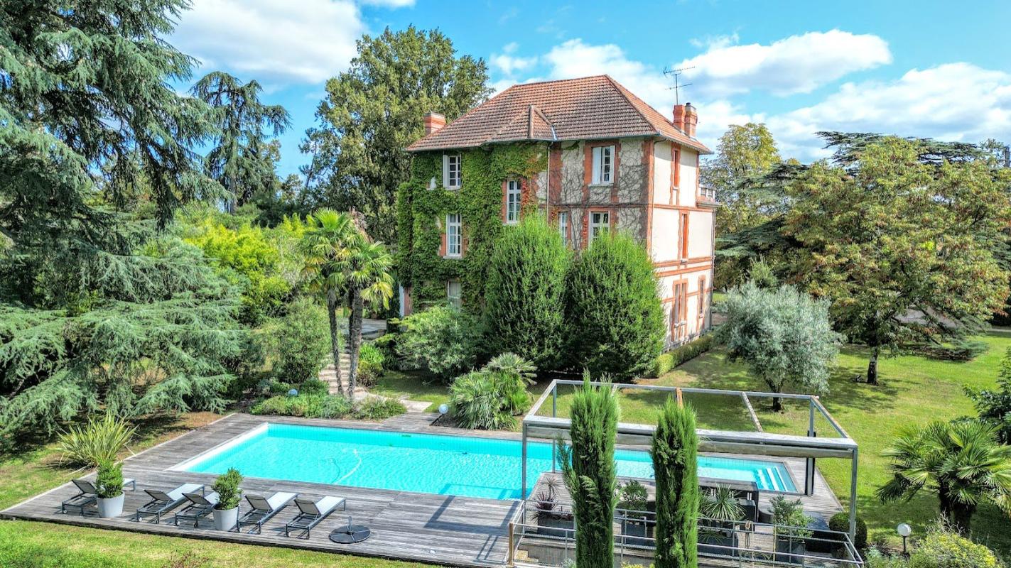 6 bedroom maison de maitre in Montauban, Tarn-et-Garonne, France
