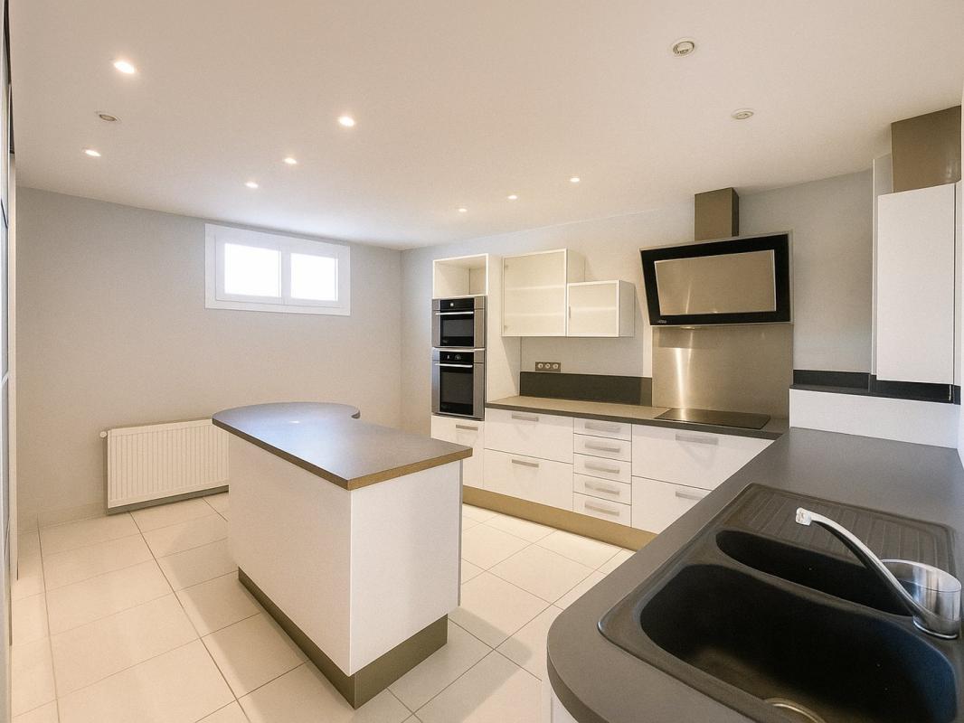 2 bedroom t3 in Millau, Aveyron, France