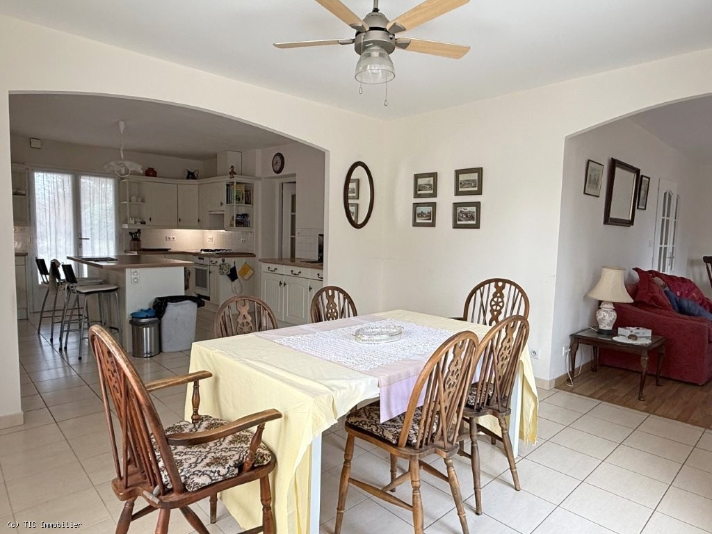 3 bedroom House in Confolens, France – r7413