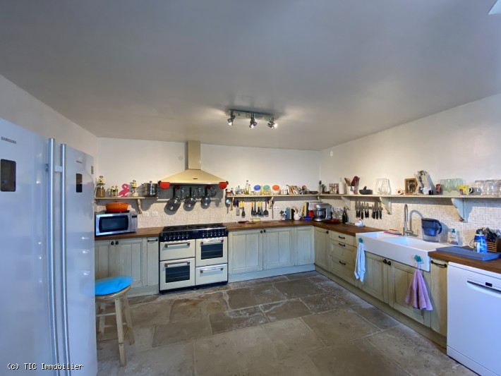 3 bedroom House in Verteuil-Sur-Charente, France – r7100