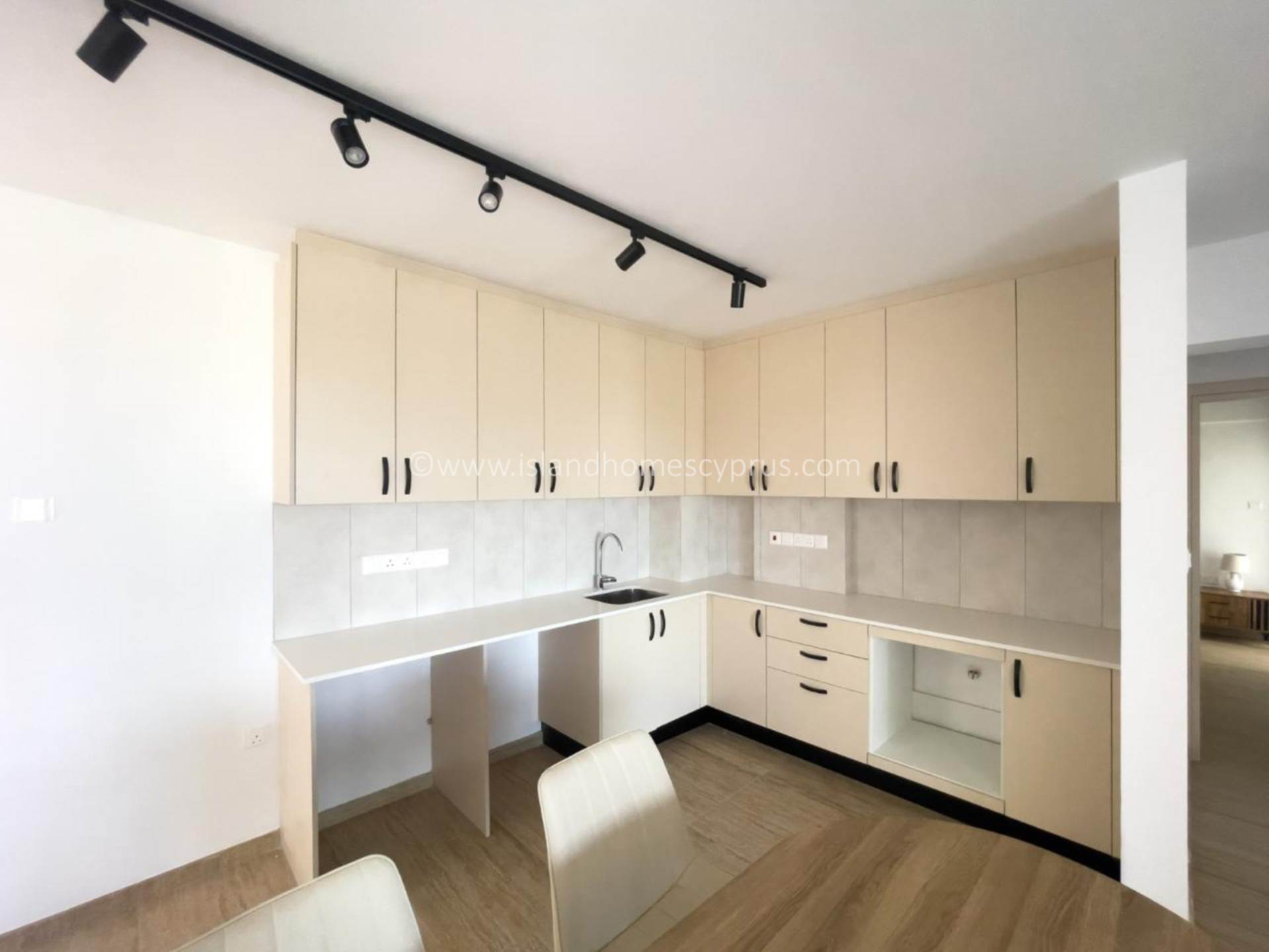 3 bedroom Apartment in Deryneia, Famagusta, Cyprus – DhD106as