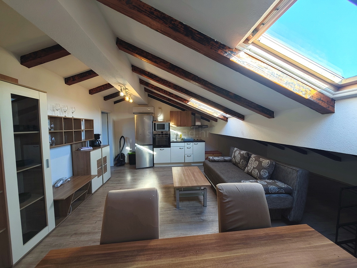 2 bedroom apartment in Malinska-Dubašnica, Croatia – 103591