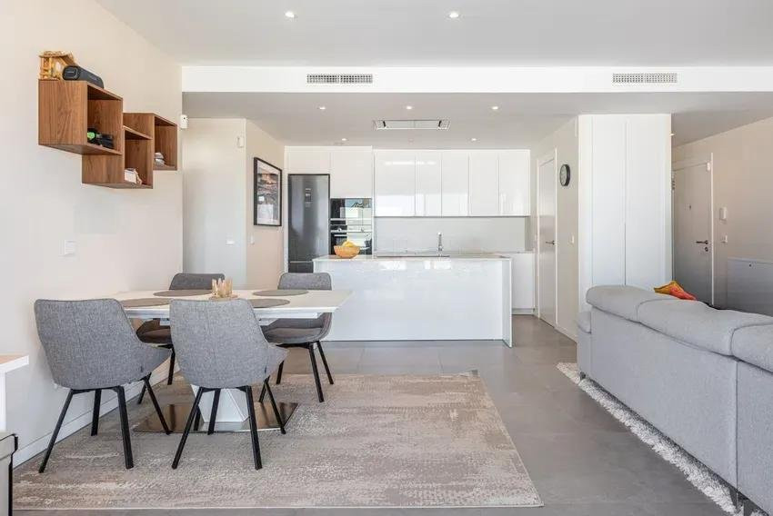 2 bedroom Apartment in Fuengirola, Malaga, Spain – 428-05196P