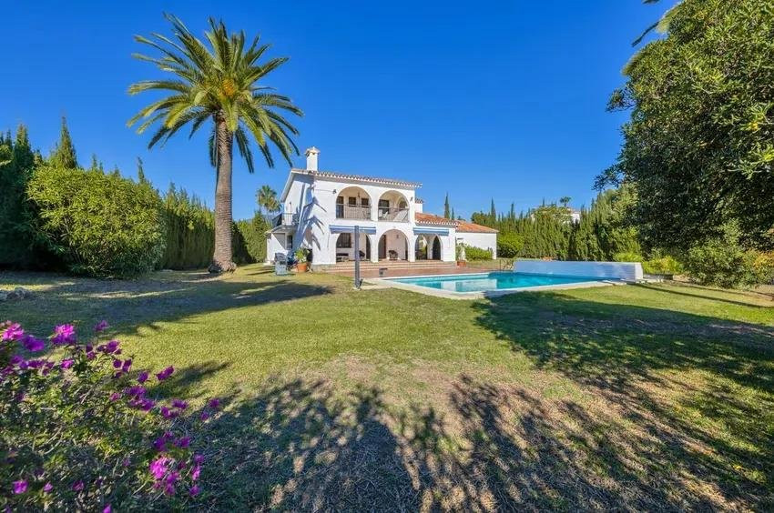 5 bedroom Villa in Estepona, Malaga, Spain – 428-05202P